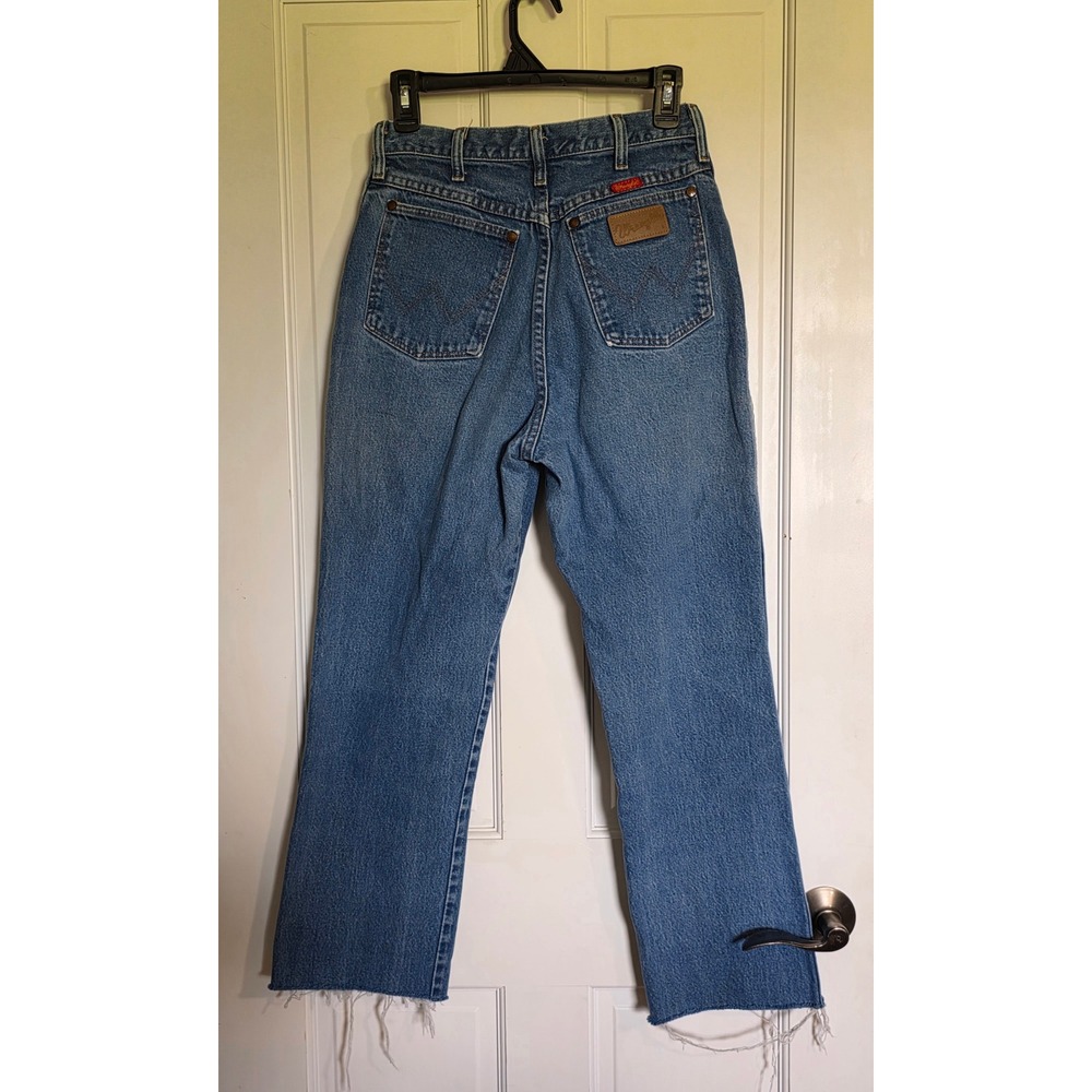 Vintage Wrangler High Waisted Straight Leg Jeans Med Wash Raw Hem USA Made 27x36